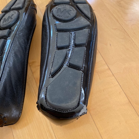 Michael Kors Lillie Leather Moccasin - Picture 5 of 5